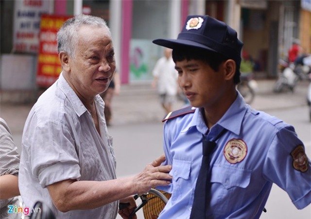 Cận cảnh cửa hàng bánh Bảo Phương sau tin tạm đình chỉ