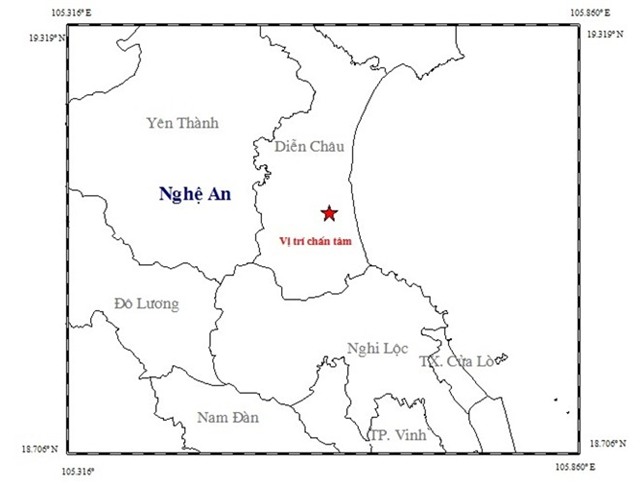 Dân Nghệ An chạy ra đường vì trận động đất giữa trưa