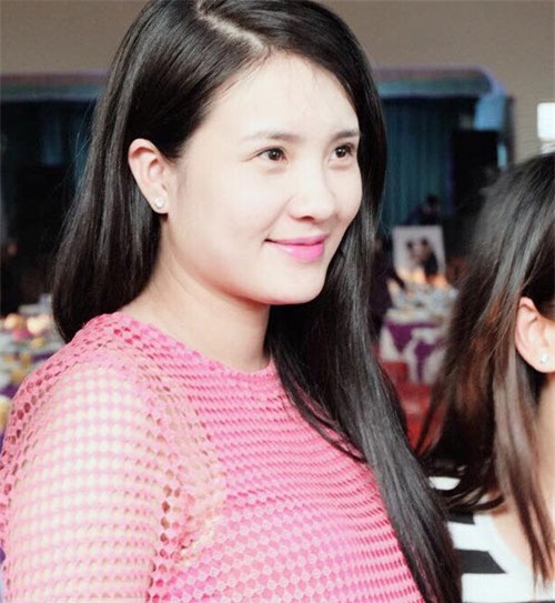 EM gái Công Vinh 4