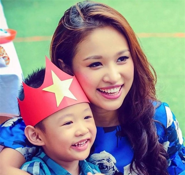 MC Thanh Vân Hugo nói rằng, dù gặp rủi ro về hôn nhân, nhưng bù lại, cô có