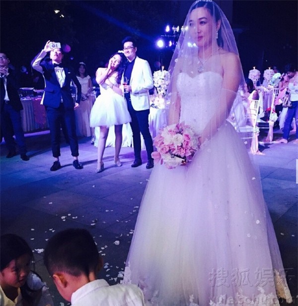 Dậy sóng tin Lưu Diệc Phi - Song Seung Hun kết hôn - 10