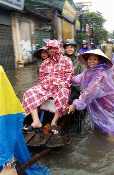 Hà Nội, thai phụ, biển nước