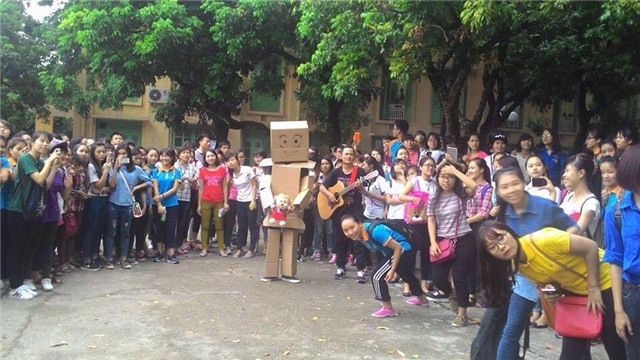 Xôn xao màn tỏ tình với 