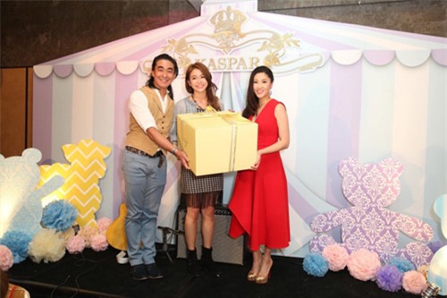 Đang đóng cảnh nhạy cảm, chồng bất ngờ đến thăm Triệu Vy - 12