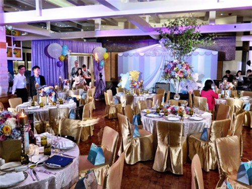 Đang đóng cảnh nhạy cảm, chồng bất ngờ đến thăm Triệu Vy - 10