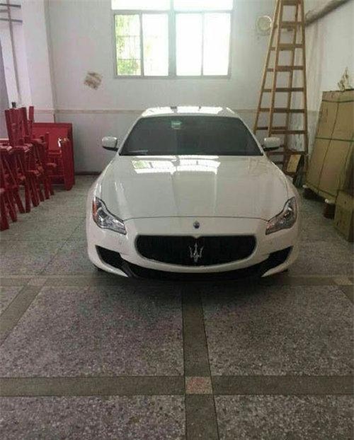 choang voi cua hoi mon day vang cua cap doi 