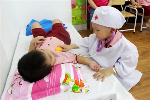 Con ơi đừng mơ làm bác sĩ - 2
