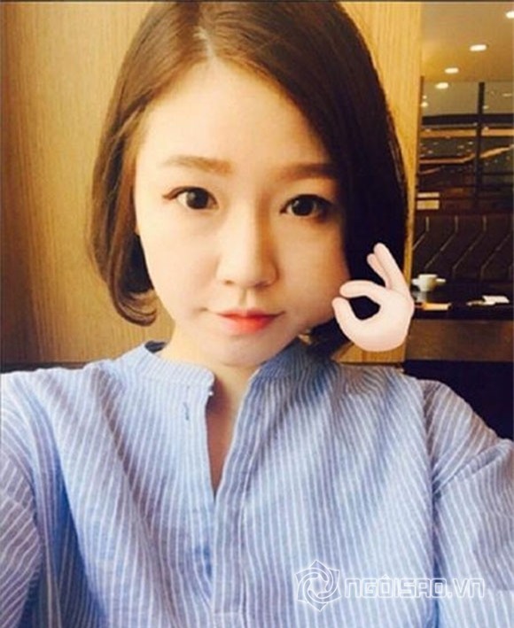 Thu Thảo tự véo má chụp hình 5
