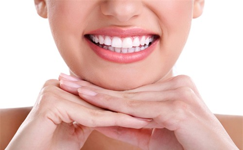 6 mẹo đơn giản để có được hàm răng trắng sứ - 1