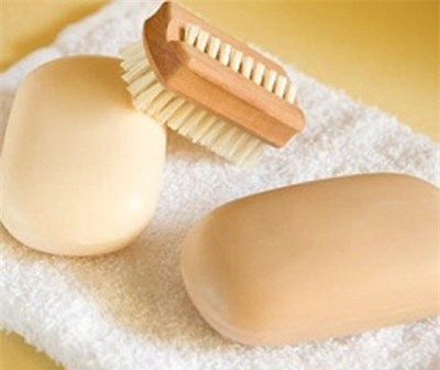 Nếu tiếp xúc nhiều với các chất kháng khuẩn như triclosan, vi khuẩn sẽ biến đổi thành chủng khó kiểm soát hơn. Hình minh họa.