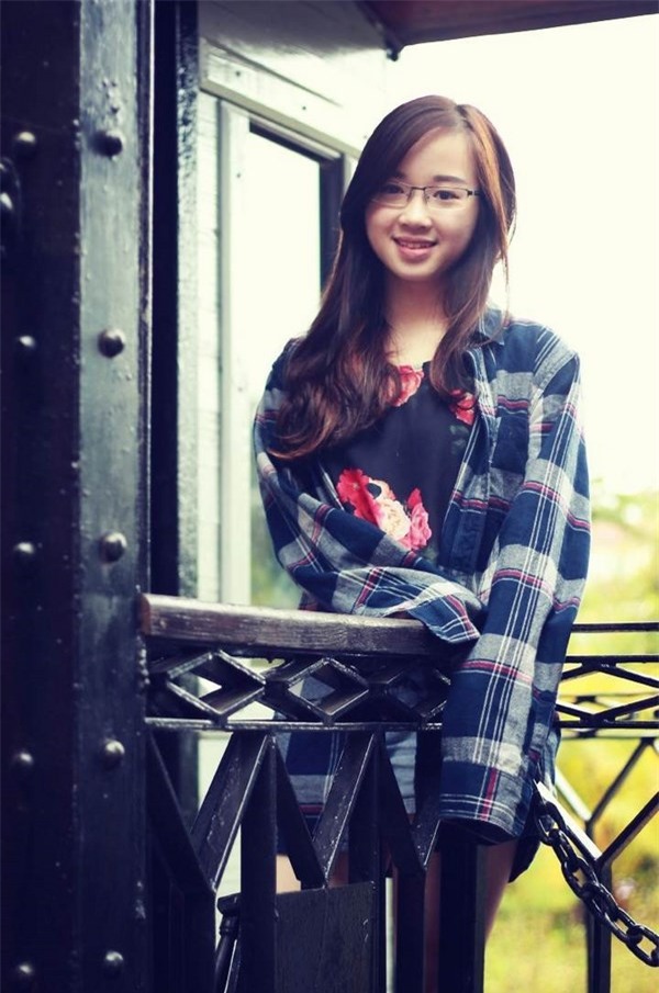 Cô gái xinh xắn vừa bước sang tuổi 20
