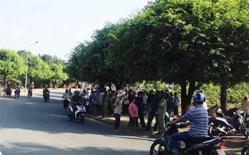 treo cổ, trói tay, tử nạn, hiện trường giả