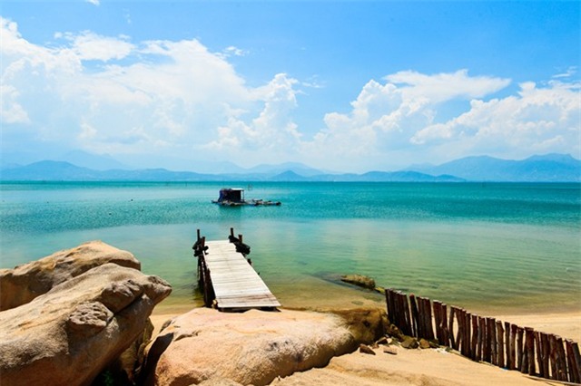 Một ngày khám phá 'hoang đảo Robinson'