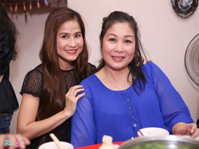 Sao Việt cúng Tổ ở nhà riêng Minh Nhí, sân khấu Thành Lộc