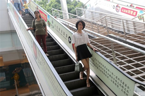 Chàng chuyển giới hiếu thảo nhất TQ đi thi sắc đẹp - 8