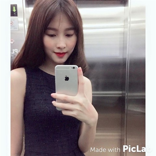 Sao Việt chọn màu son gì cho những hoạt động thường ngày