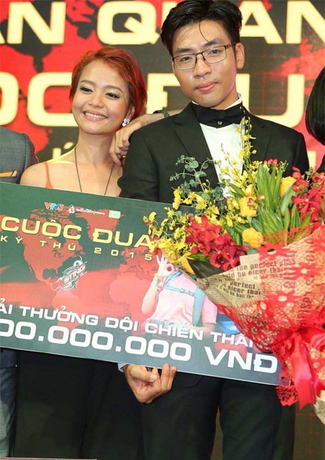 Anh chàng “siêu nhân” của đội Cam - Nhật Anh - cho biết mục đích khi đến Cuộc đua kỳ thú ngoài trải nhiệm còn vì giải thưởng 300 triệu đồng. Với số tiền này, cặp đôi
