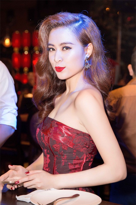 Hoàng Thùy Linh 14