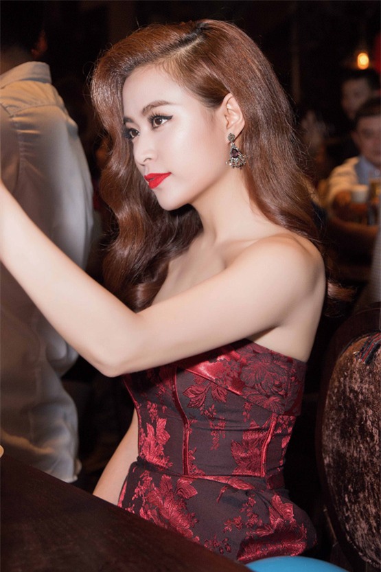 Hoàng Thùy Linh 15