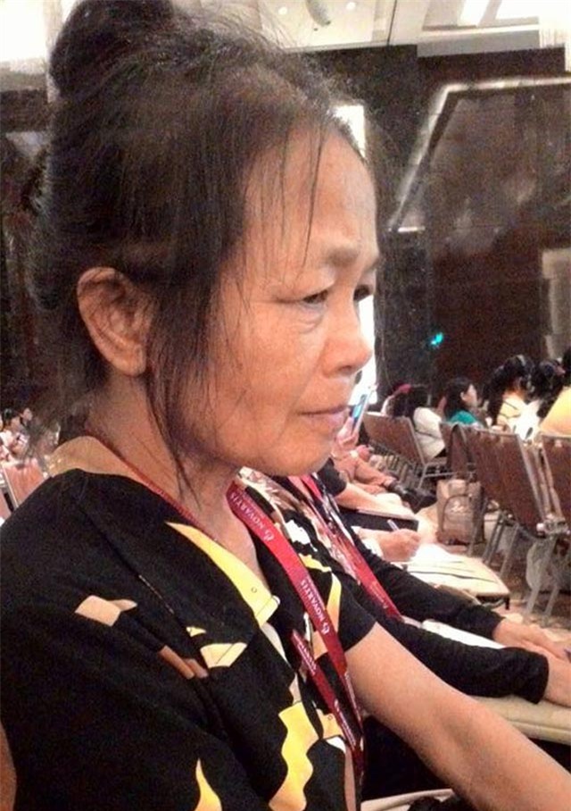 Nỗi bất hạnh của cậu bé nghèo mắc "bệnh nhà giàu" - 1