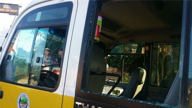 cướp lái, xe buýt, người đàn ông, gây náo loạn, Hà Tĩnh