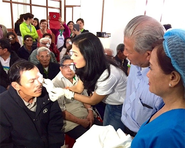 Nhan sắc Việt Trinh trên màn ảnh qua 25 năm