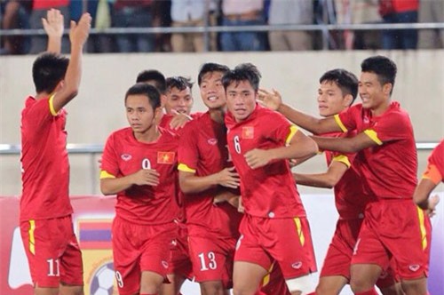 duc chinh lap cu dup, u19 viet nam de dang ha u19 hong kong hinh anh 1