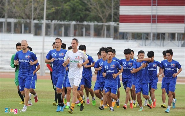 HAGL chi ít tiền nhất tại V.League 2015