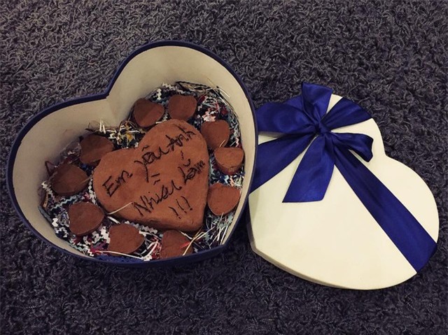 Hộp chocolate Tâm Tít tự tay làm tặng chồng nhân ngày lễ Valentine.