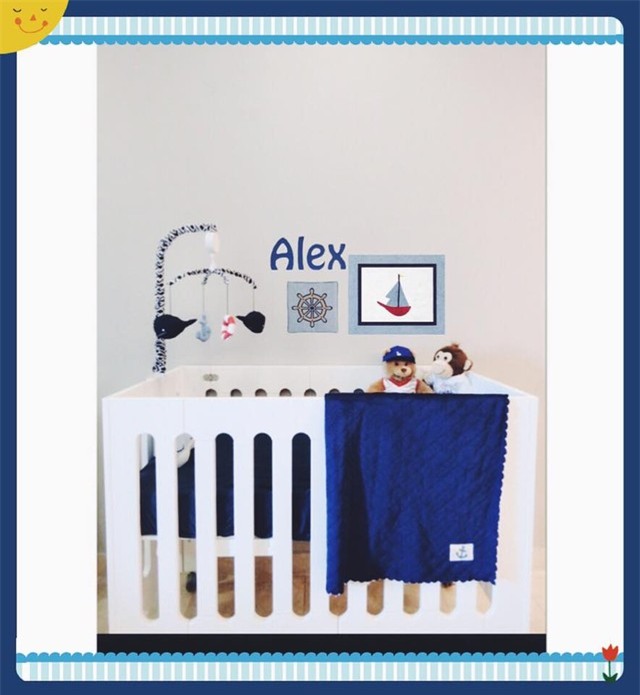 Và chiếc nôi dành cho cậu con trai bé bỏng do chính tay cô thiết kế và trang trí