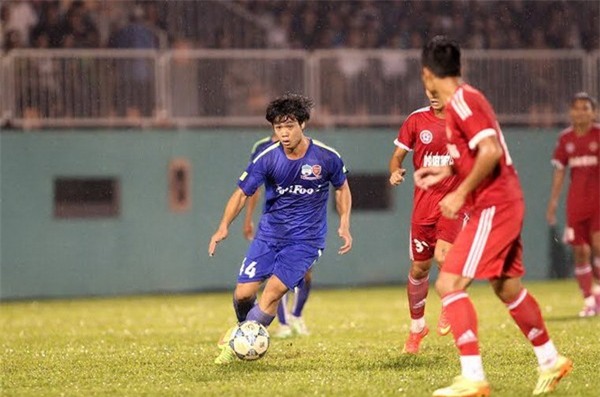 20141214-vleague-2015-thuan-loi-cho-cong-phuong-va-dong-doi-1-6a1a9