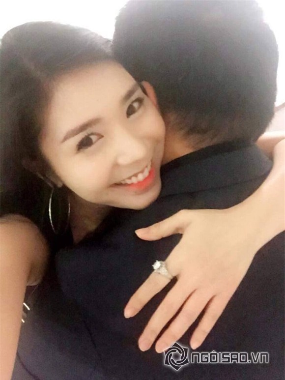Quang Lê hôn bạn gái 8
