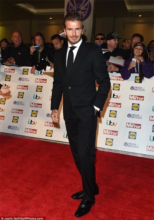 Victoria Beckham thích uống rượu