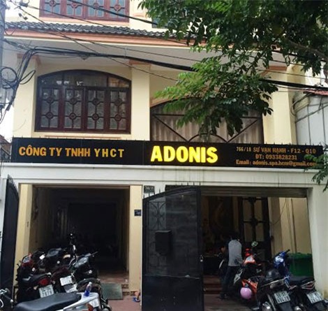 Cơ sở mại dâm trá hình bị kiểm tra bất ngờ (Ảnh: CAND)