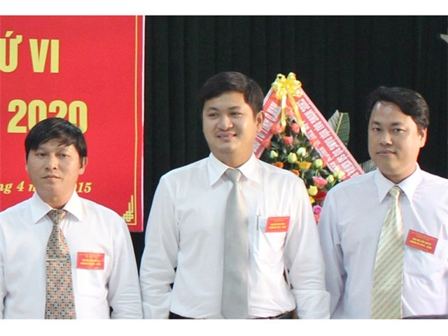Ông Lê Phước Hoài Bảo (giữa) tại Đại hội Đảng bộ Sở Kế hoạch và đầu tư tháng 4/2015. (nguồn: Sở Kế hoạch và đầu tư tỉnh Quảng Nam)