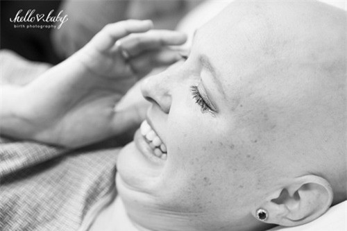 Ca đẻ thường chìm trong nước mắt của mẹ bị ung thư vú - 6