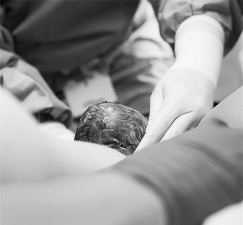 Ca đẻ thường chìm trong nước mắt của mẹ bị ung thư vú - 9