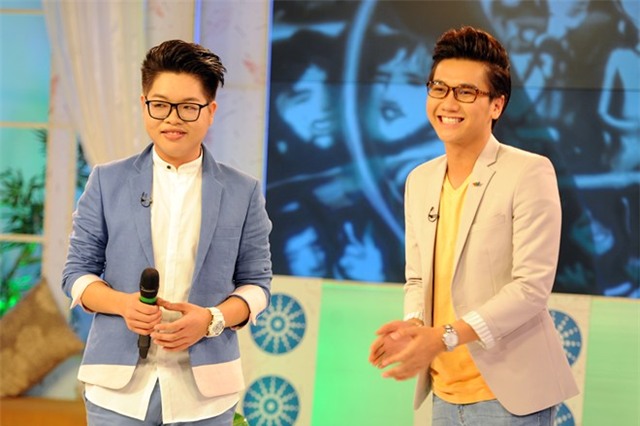 Đức Phúc ngượng ngùng mời Mỹ Tâm ăn trưa