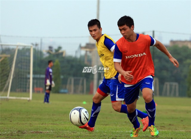 Công Vinh hỗ trợ Công Phượng