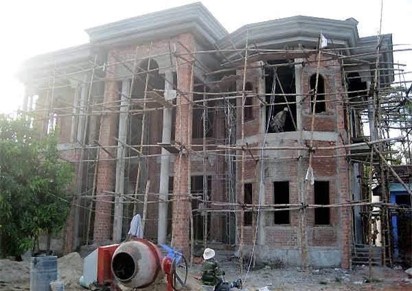 Hòa Khương, xuất ngoại, sang Lào, xây dựng, chủ thầu, biệt thự, Hòa-Khương, xuất-ngoại, Lào, xây-dựng