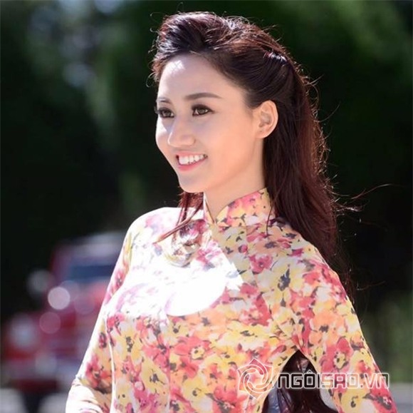 Ngắm loạt ảnh cũ đời thường của 2 Á hậu Hoàn vũ Việt Nam 2015 10