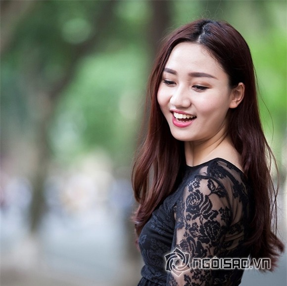 Ngắm loạt ảnh cũ đời thường của 2 Á hậu Hoàn vũ Việt Nam 2015 1