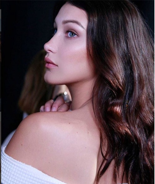 Vẻ đẹp gợi cảm của hot girl Hollywood mới nổi - 1