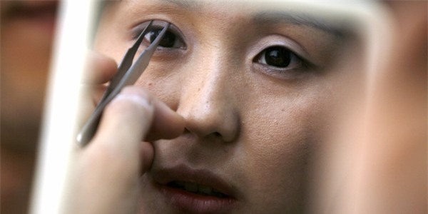 plastic-surgery-fbba9