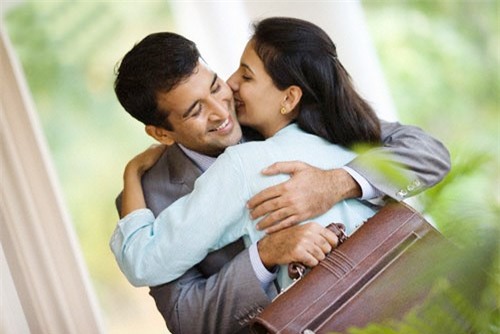 nhân tình, vợ chồng, tung lên mạng, trả thù, bêu rếu, xin lỗi, phạm pháp