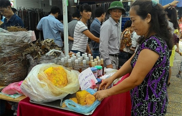 800.000 đồng/kg mật ong hóa đá bán tại Hà Nội 