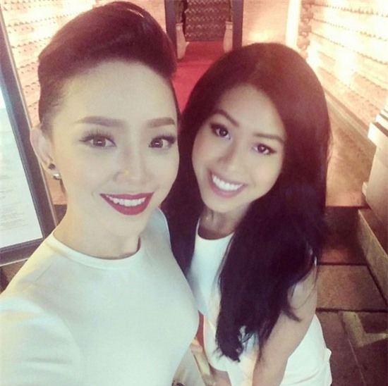 Thảo Tiên đọ sắc cùng Tóc Tiên.