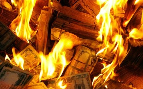 mang 700 trieu cung hoa tang vi con trai bat hieu hinh anh 1