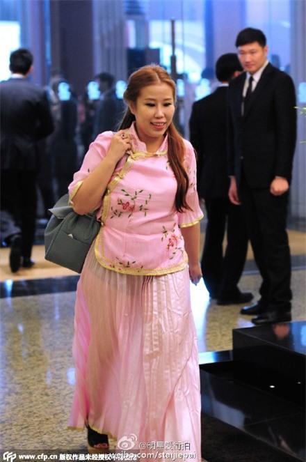 váy phù dâu của Angela Baby