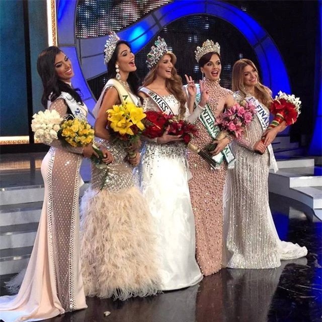 Sinh viên nha khoa vỡ òa khi đăng quang Hoa hậu Venezuela